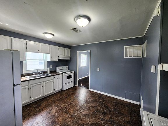 5th image of 1432 Oak Ct
