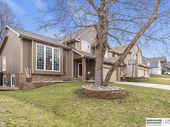 2nd image of 4224 N 163rd St