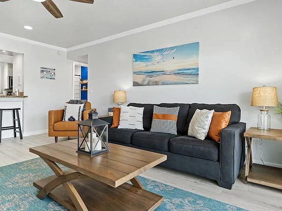 5th image of 775 Gulf Shore Dr Unit 2055