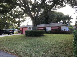 603 9th St NW, Largo, FL 33770