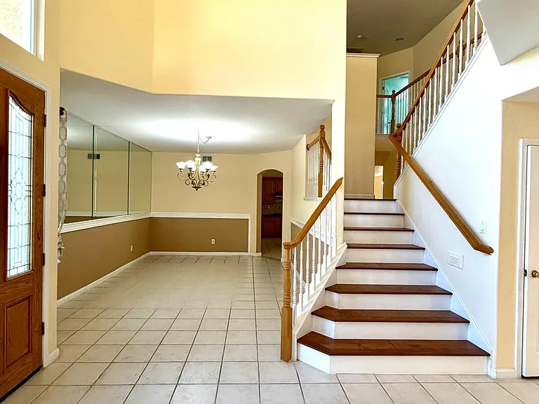 497 Williams St — Photo 10