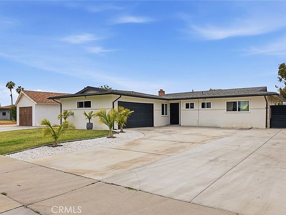 3rd image of 8783 Driftwood Dr