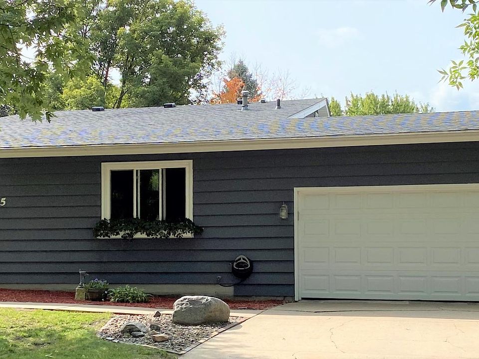 1st image of 1725 Jackson Ct