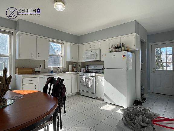 2nd image of 59 South St Floor 3