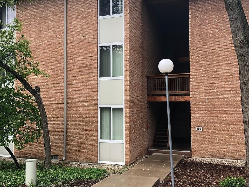 1st image of 5819 Oakwood Dr APT B