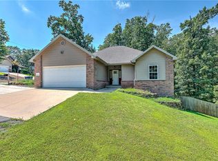 1 Kyme Ln, Bella Vista, AR 72714