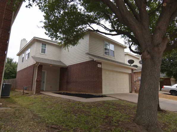 11816 Bobcat Dr, Fort Worth, TX 76244