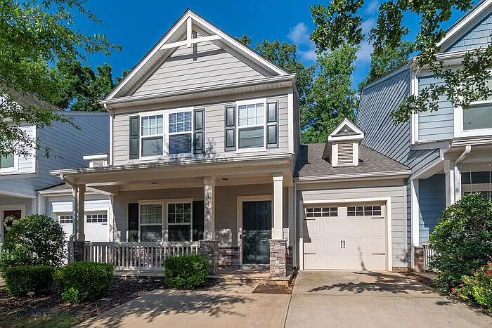 4 bed, 2.5 bath, 2140 sqft, $2,195 — Photo 2