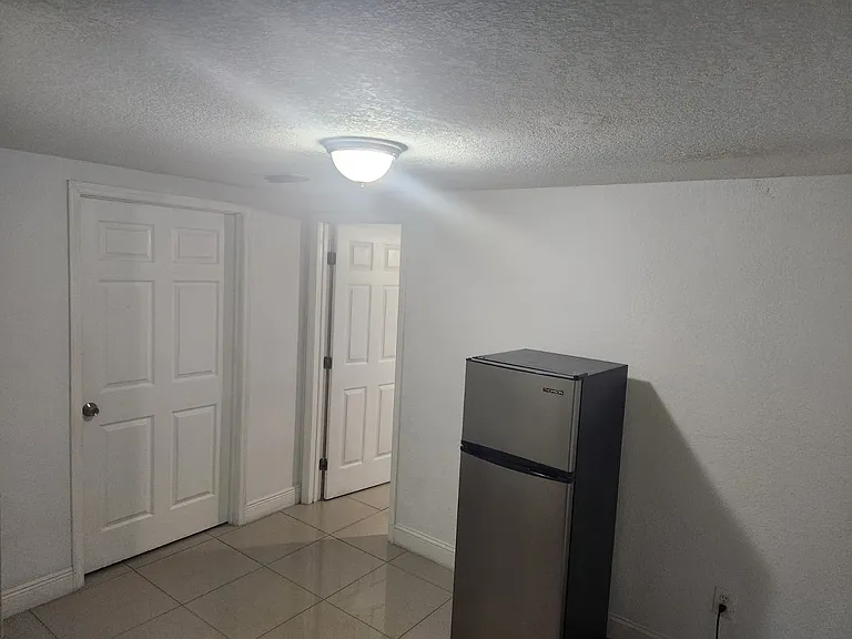 8518 Woodlake Dr #2 — Photo 6