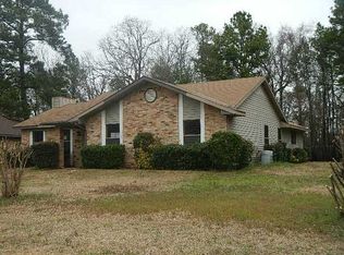 5900 Braeloch Dr, Shreveport, LA 71129