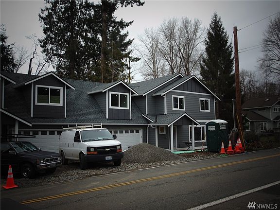 4th image of 2522 99th Ave NE