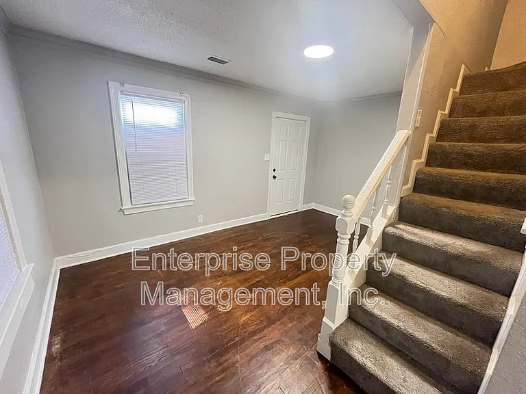 2447 Twain Ave — Photo 7