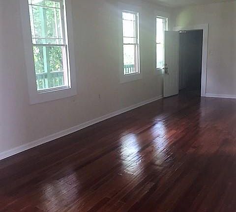 4th image of 2818 Cadiz St Unit 4