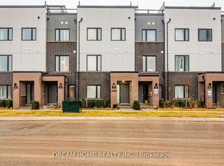 348 Wheat Boom Dr #1, Oakville, ON L6H 0V1