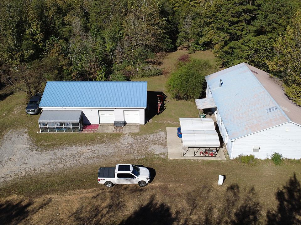 1st image of 815 McCord Hollow Rd