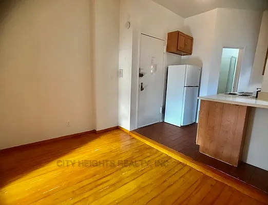 Rented by City Heights Realty | media 11