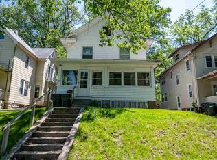 522 S Lucas St, Iowa City, IA