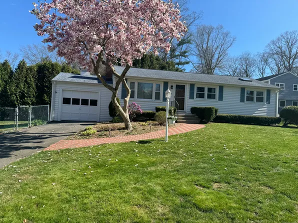 17 Sycamore Road, East Lyme, CT 06357