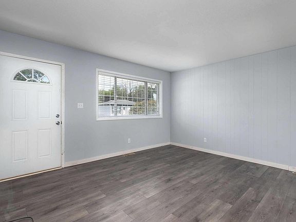 5th image of 934 39th Ave