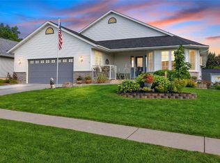 2150 Edwin Ct, Marion, IA 52302