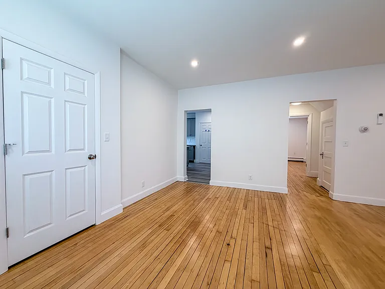 100 Sheridan Ave #1 — Photo 16