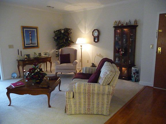3rd image of 4845 Glen Ivy Ln SW Unit 313