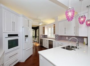 6510 Valen Way APT 203, Naples, FL 34108