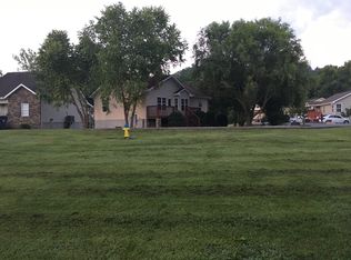 2050 Slippery Rock Cir, Sevierville, TN 37862