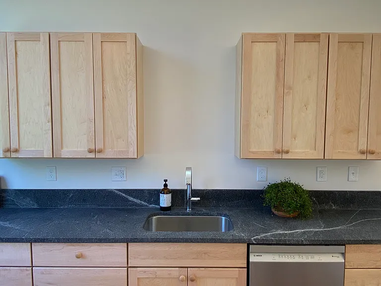554 Black Cat Rd — Photo 6