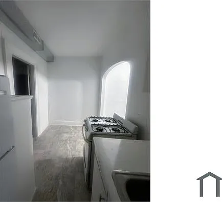 511 Maple Ave #8 — Photo 7