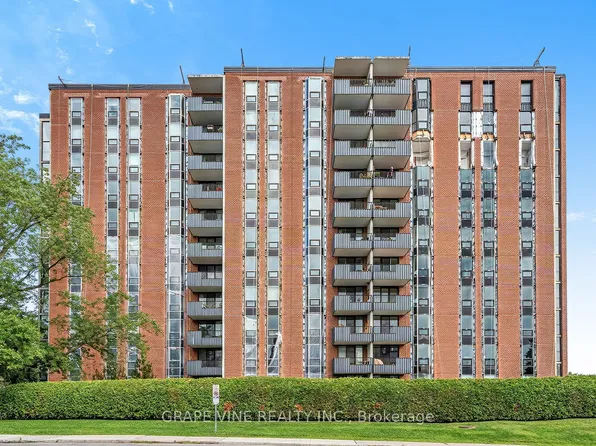 2951 Riverside Dr #504, Ottawa, ON K1V 8W6