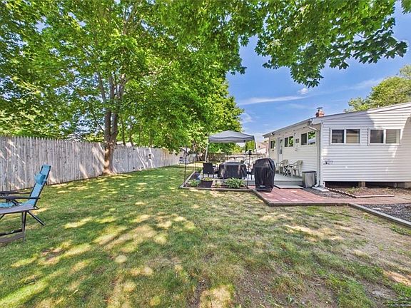 5th image of 185 Vineyard Rd
