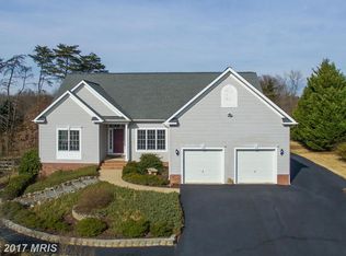 3 Pebble Pl, Fredericksburg, VA 22405