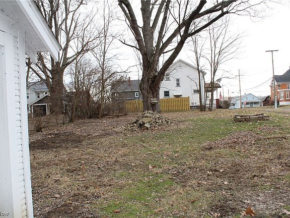 4th image of 413 E Broad St
