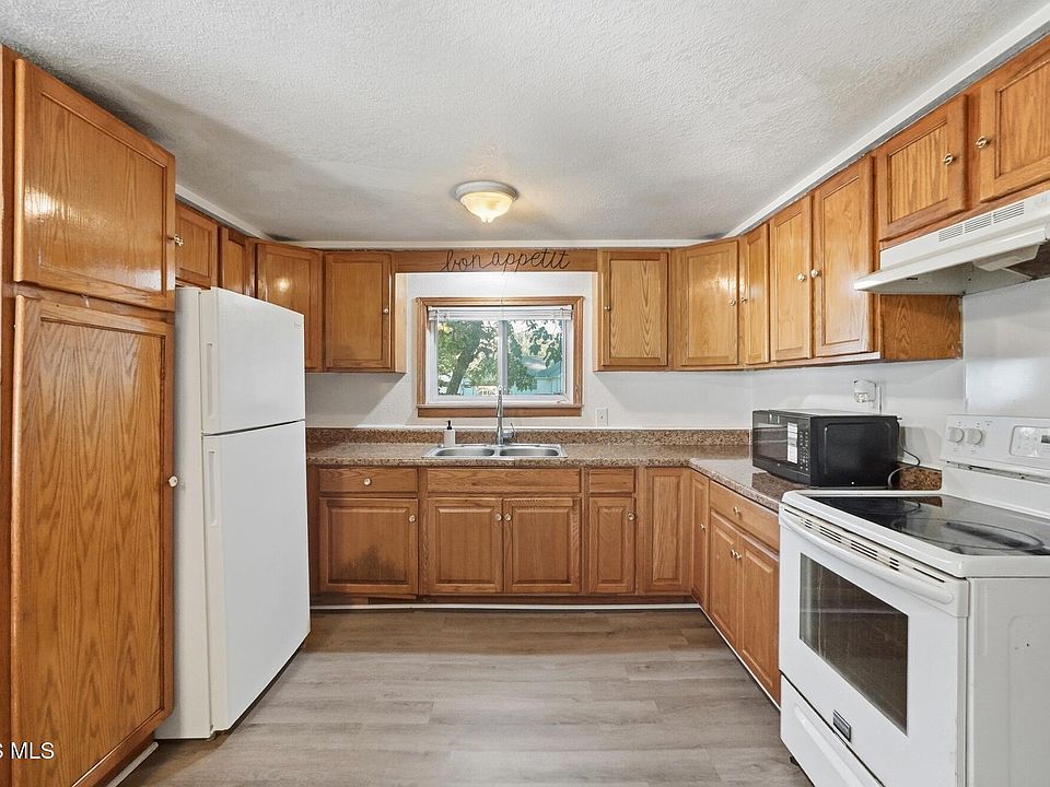 13th image of 1543 Travis Dr
