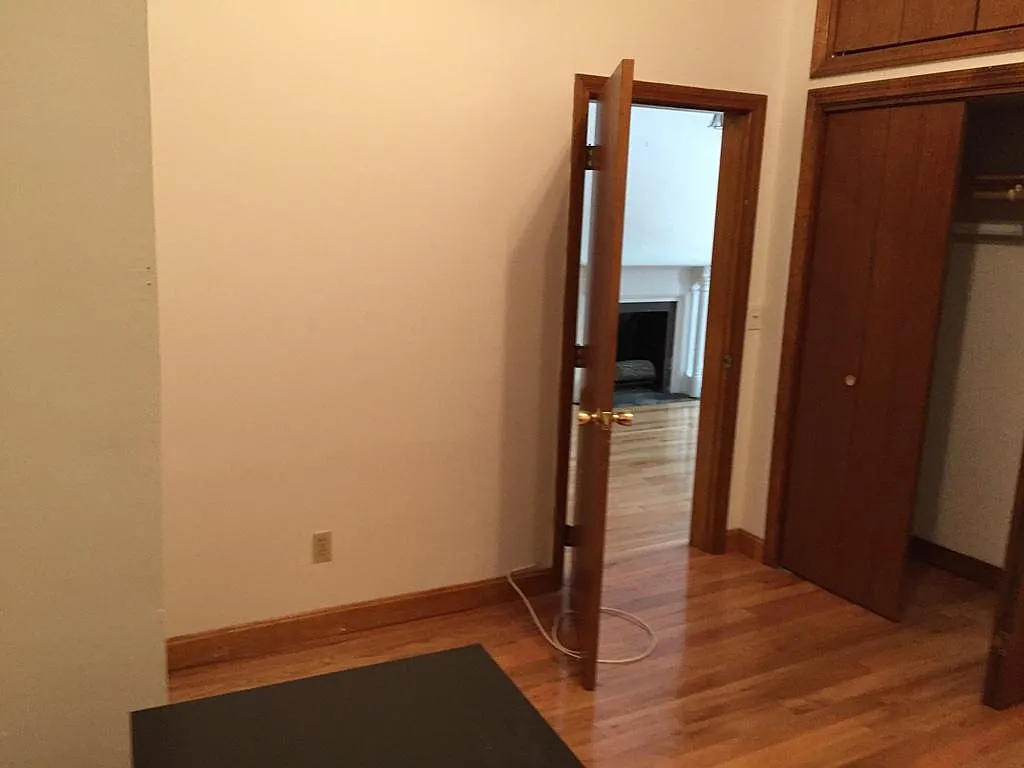 2 bed, $3,500 — Photo 2
