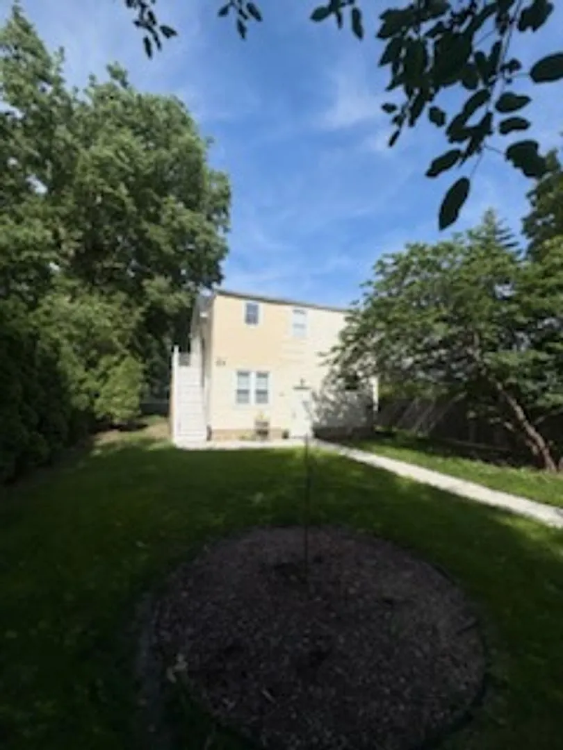 504 N 4th St — Photo 2