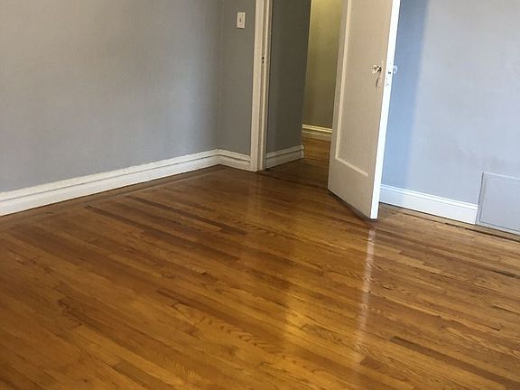 5th image of 2260 Bronx Park E APT 1D