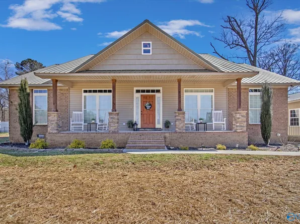 550 Oak Dr, Boaz, AL 35956