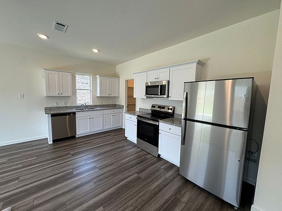 Kitchen with Refrigerator included
