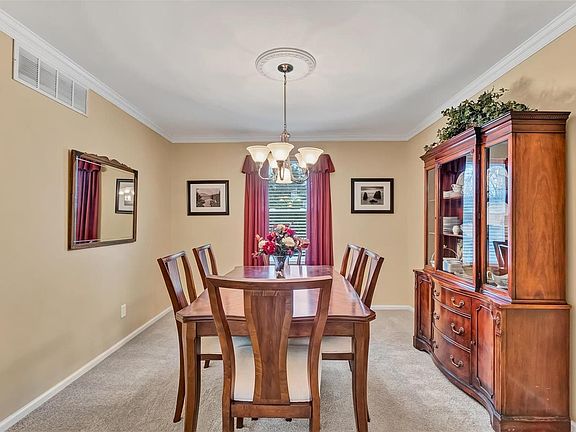 Dining room with crown molding