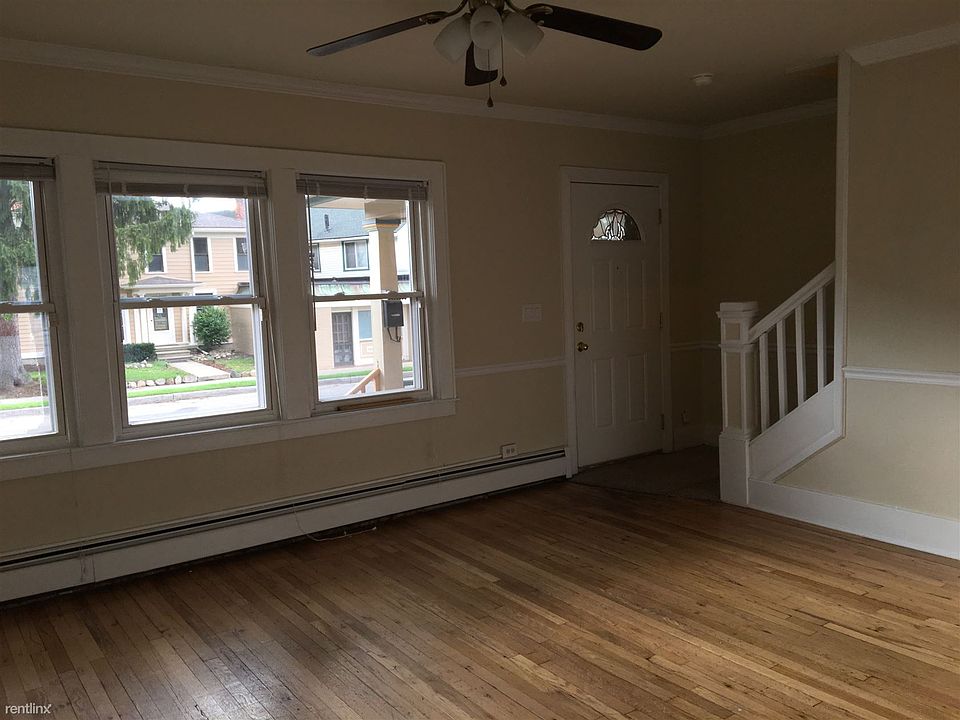 232 Summit Living Room