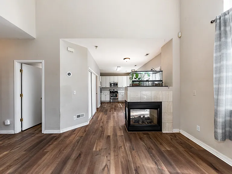 4335 Brush Creek Rd — Photo 5