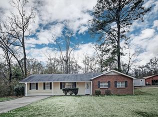 3637 Sykes Park Dr, Jackson, MS 39212