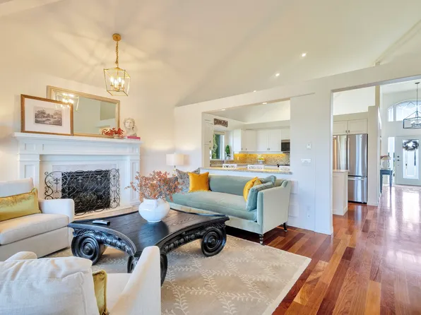 3482 Ridge Blvd, West Kelowna, BC V4T 2V5