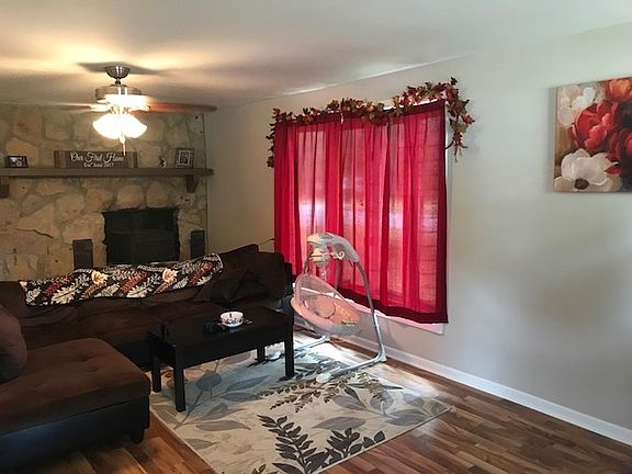 4th image of 1029 W Carr Ave