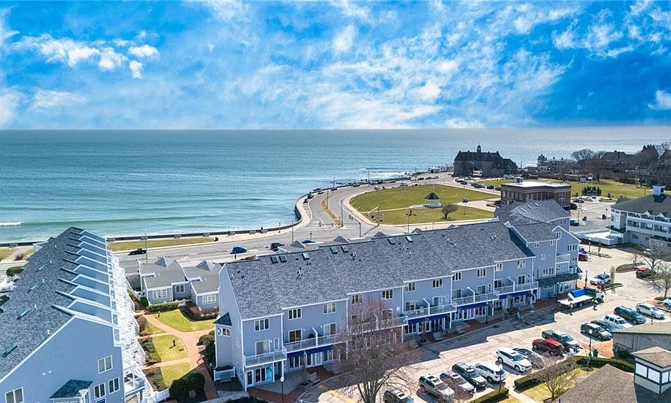 1st image of 10-10A Pier Market Pl Unit 10