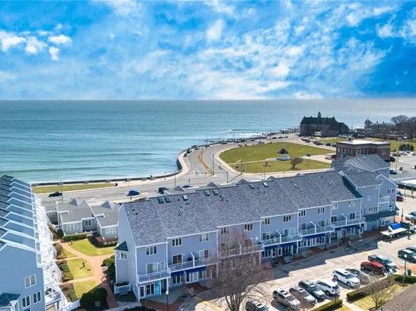 10-10A Pier Market Pl Unit 10, Narragansett, RI 02882