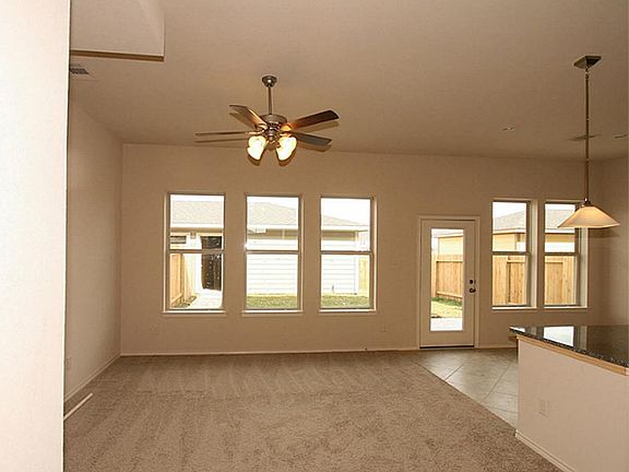 4th image of 16934 Makanda Drive