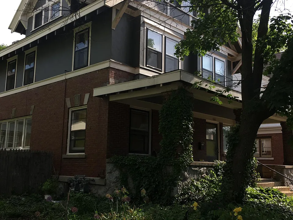 1303 Wealthy St SE #2